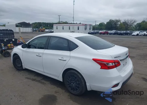 2018 Nissan Sentra S z USA, uszkodzony, nr VIN 3N1AB7AP9JY337750